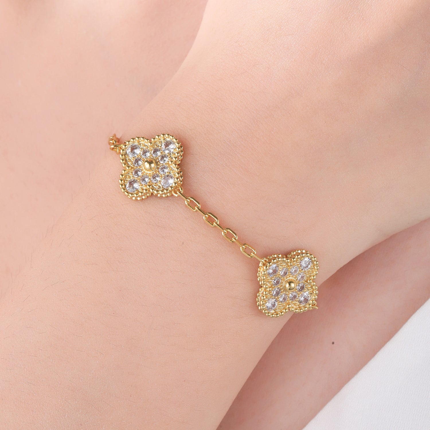 18K Gold Plated Sterling Silver Cubic Zirconia Four - Leaf Clover Bracelet（7.48inch,0.3oz）